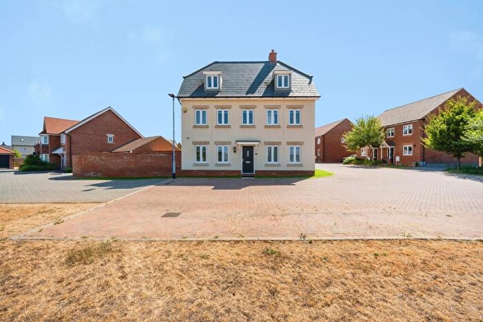 6 Bedroom Property To Rent In Perch Mews, Bedford, MK40