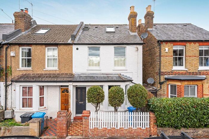 4 Bedroom End Of Terrace House For Sale In Vansittart Road, Windsor, SL4
