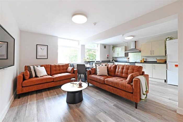 2 Bedroom Apartment To Rent In Broomgrove Apartments, Broomhill, S10