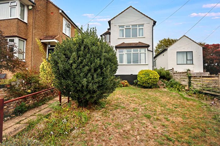 3 Bedroom Detached House For Sale In Glentrammon Road, Orpington, BR6