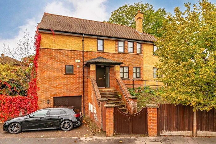 4 Bedroom Detached House To Rent In St. Augustines Avenue, South Croydon, CR2