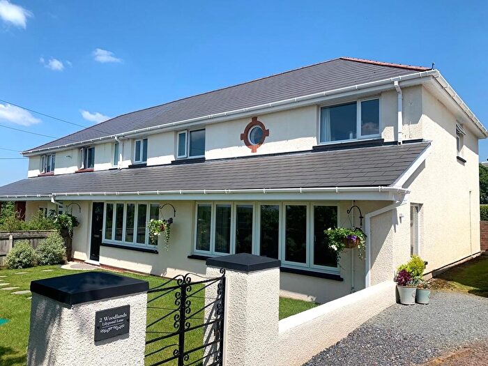 4 Bedroom Semi-Detached House For Sale In Woodlands, Whimple, EX5