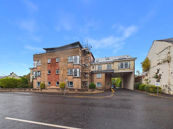 2 Bedroom Flat To Rent In Main Road, Elderslie, PA5