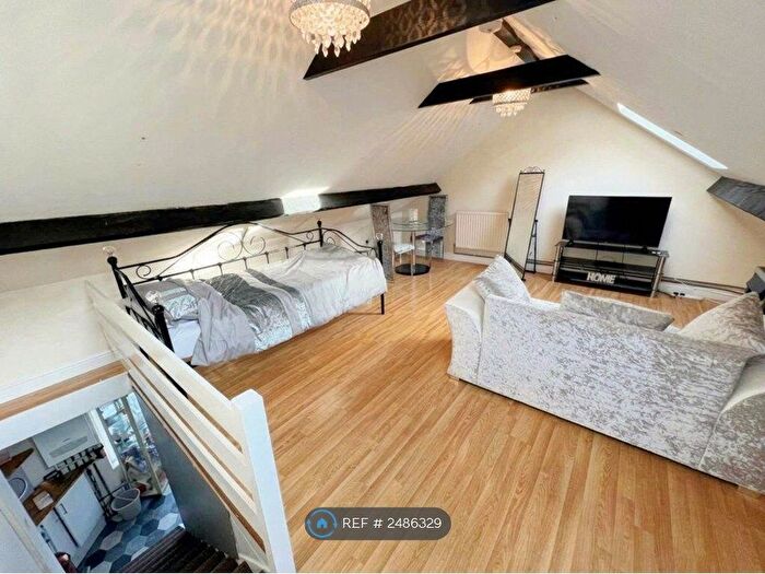 2 Bedroom Flat To Rent In Runley Road, Luton, LU1