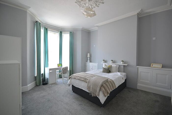 7 Bedroom Terraced House To Rent In St Judes Road, Plymouth, PL4