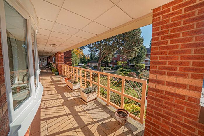 2 Bedroom Apartment For Sale In Grange Road, Dove House Court Grange Road, B91
