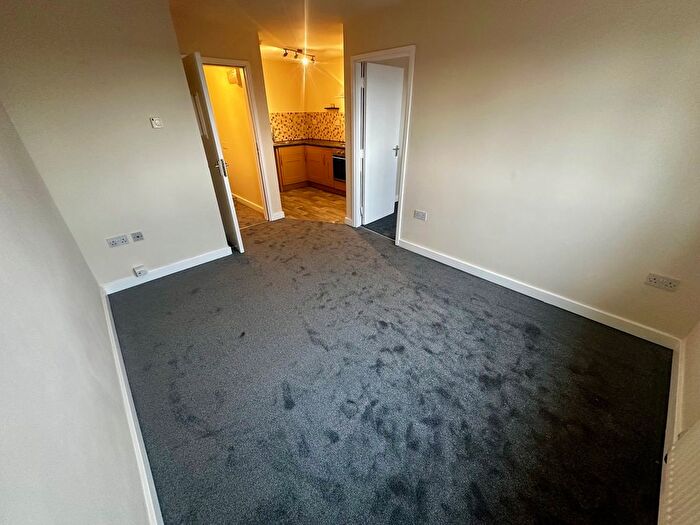 Studio To Rent In Oxford Street, Ripley, DE5
