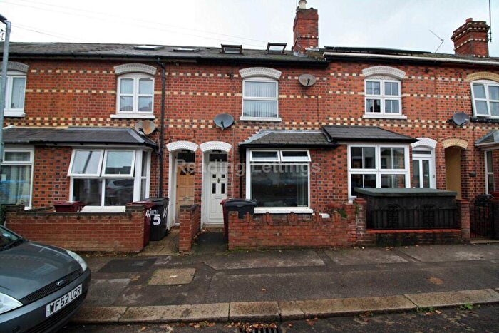 6 Bedroom Terraced House To Rent In Brighton Road, Reading, RG6