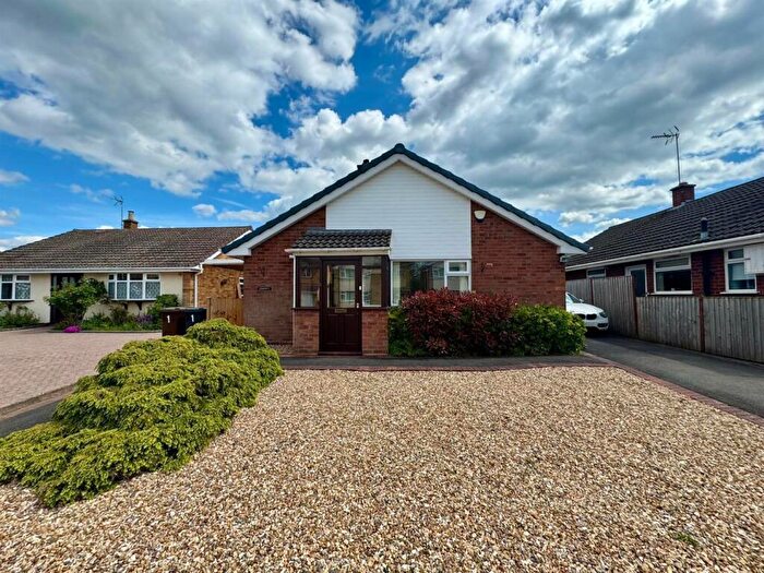 2 Bedroom Detached Bungalow To Rent In Milestone Drive, Hagley, DY9