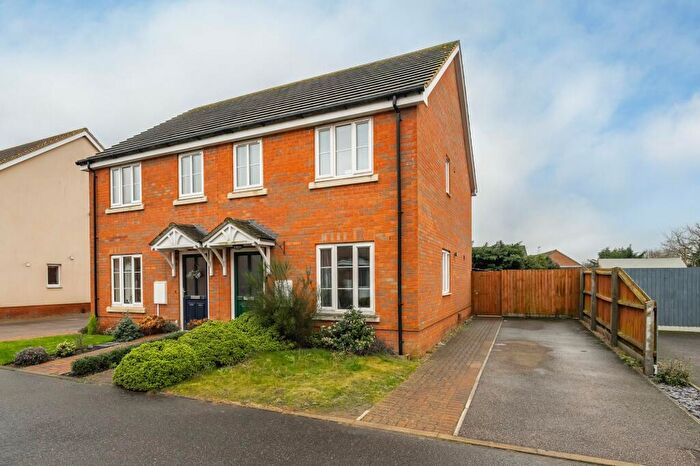 2 Bedroom Semi-Detached House For Sale In Burghwood Drive, Mileham, PE32