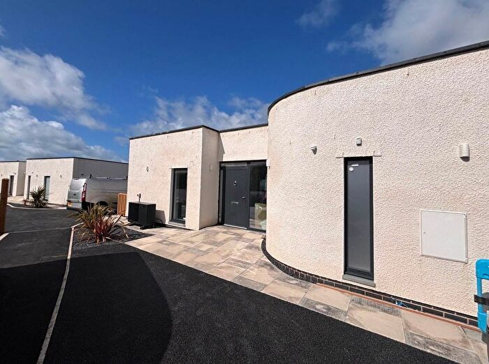 4 Bedroom Detached House For Sale In Gwastad Lane, Borth, SY24