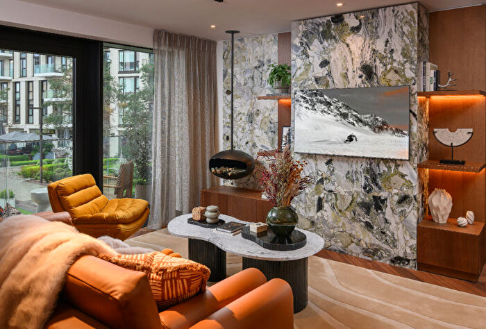 3 Bedroom Apartment For Sale In London Dock, Wapping, E1W