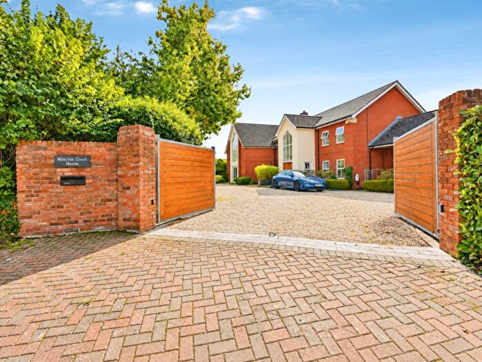 5 Bedroom Detached House For Sale In Minchin Lane, Exeter, EX5