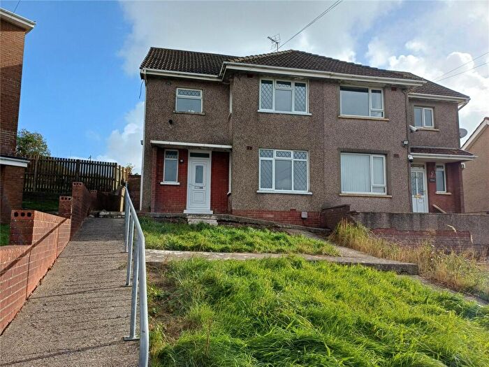 3 Bedroom Semi-Detached House For Sale In Plas Morlais, North Cornelly, Bridgend, CF33