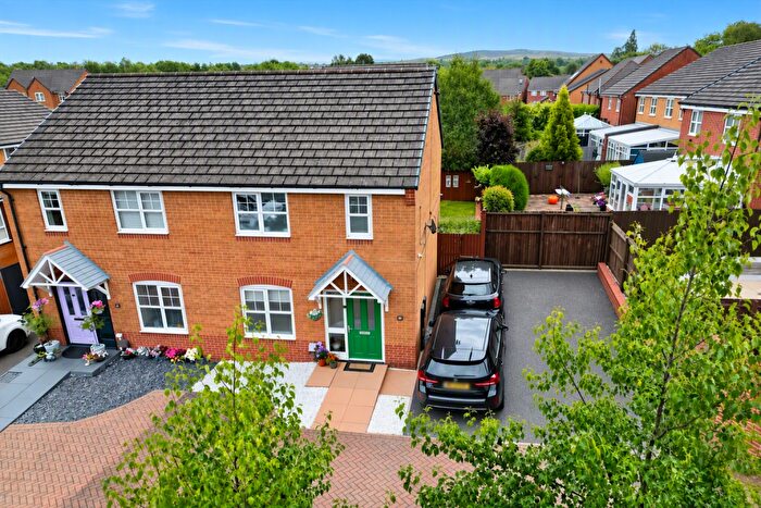 3 Bedroom Semi-Detached House For Sale In Cotton Mills Drive, Hyde, Tameside, SK14