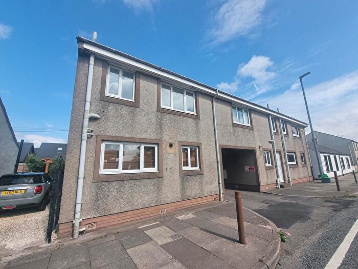 3 Bedroom Semi-Detached House To Rent In Kingstown Road, Carlisle, CA3