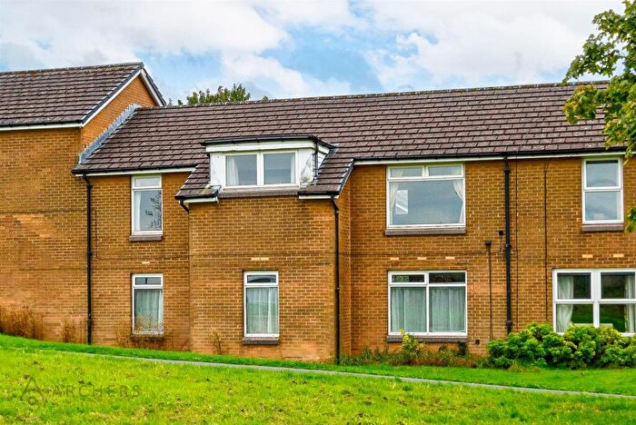 2 Bedroom Flat For Sale In Westminster Avenue, Lodge Moor, Sheffield, S10