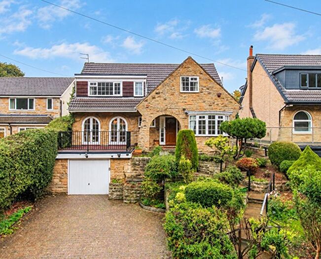4 Bedroom Detached House For Sale In Hill Top Road, Newmillerdam, Wakefield, WF2