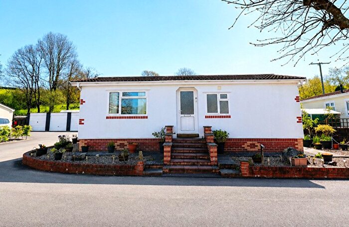 2 Bedroom Bungalow For Sale In Mill On The Mole Residential Park, South Molton, Devon, EX36
