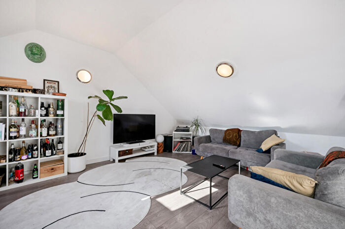 3 Bedroom Apartment To Rent In Springfield House Lofts, Dalston London, E8