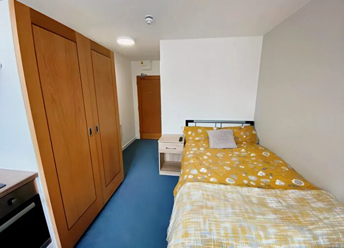 1 Bedroom Flat To Rent In Princess Rd West, Leicester, LE1