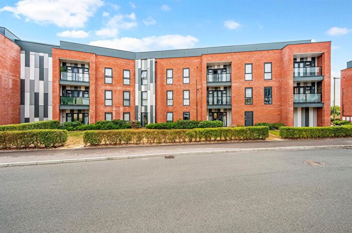 2 Bedroom Flat For Sale In Cashmere Drive, Andover, SP11