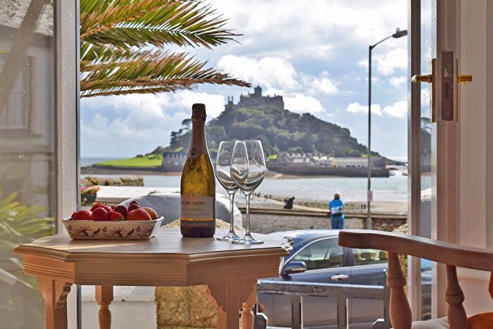 2 Bedroom Flat For Sale In Facing St Michael's Mount, Marazion, Cornwall, TR17