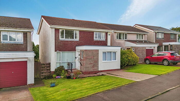 4 Bedroom Detached House For Sale In Shawton Road, Chapelton, Strathaven, ML10