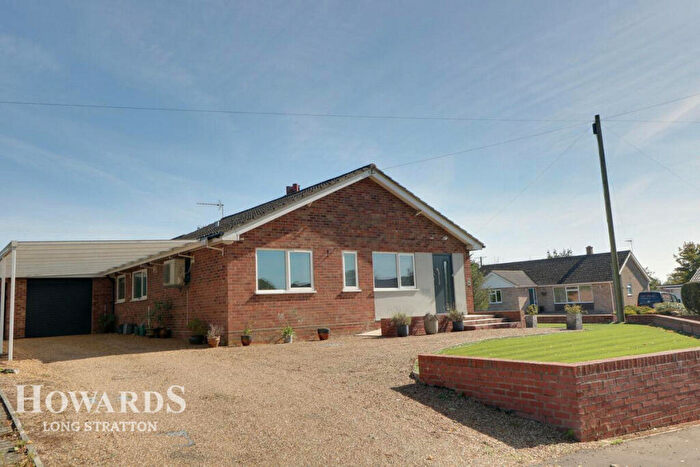 3 Bedroom Detached Bungalow For Sale In St Pauls Close, Brockdish, IP21
