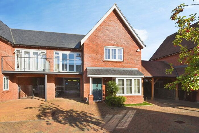 3 Bedroom Link Detached House For Sale In Condor Gate, Chelmsford Garden, Chelmsford, Essex, CM3
