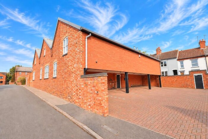 2 Bedroom Apartment For Sale In Warmonds Hill, Higham Ferrers, Northamptonshire, NN10