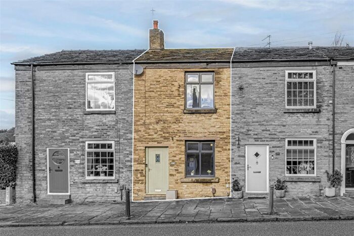 2 Bedroom Terraced House For Sale In Hurdsfield Road, Macclesfield, Cheshire, SK10