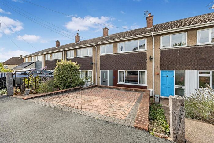 3 Bedroom Terraced House For Sale In St. Francis Drive, Wick, BS30