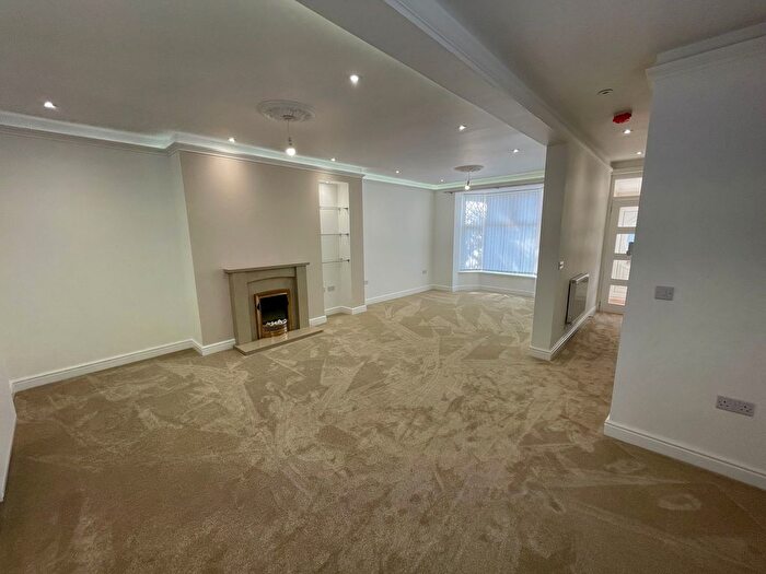 3 Bedroom Semi-Detached House To Rent In Middle Road, Gendros, SA5
