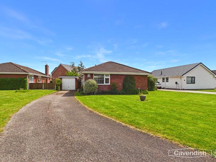 3 Bedroom Detached Bungalow For Sale In Trevalyn Way, Rossett, LL12