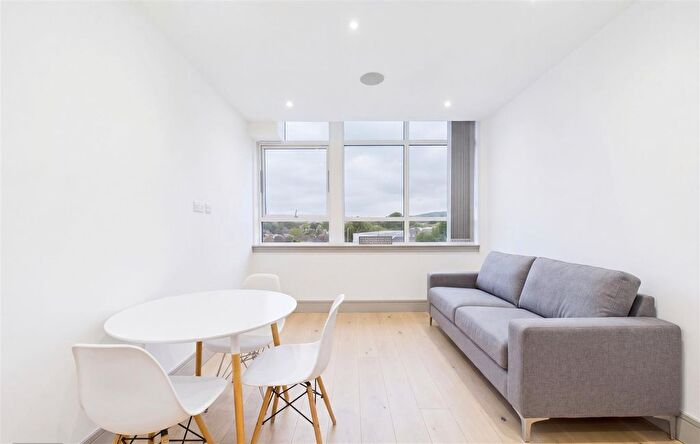 1 Bedroom Flat To Rent In Imperial Drive, Harrow | London, HA2