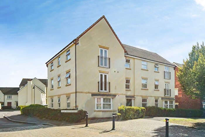 2 Bedroom Flat To Rent In Mazurek Way, Swindon, Wiltshire, SN25