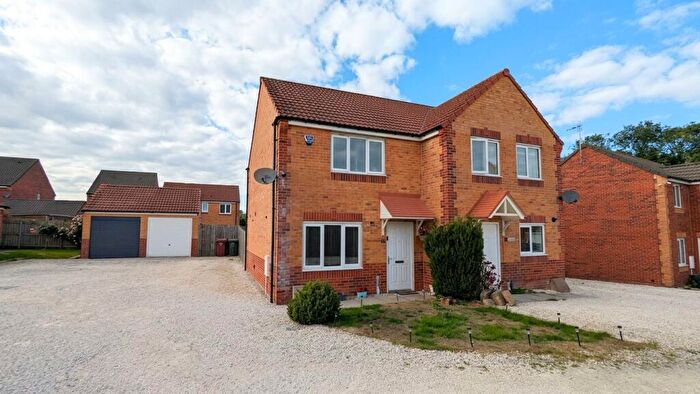 2 Bedroom Semi-Detached House To Rent In Mizzen Road, Clowne, S43