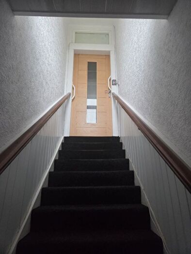 3 Bedroom Flat To Rent In Main Street, Auchinleck, KA18