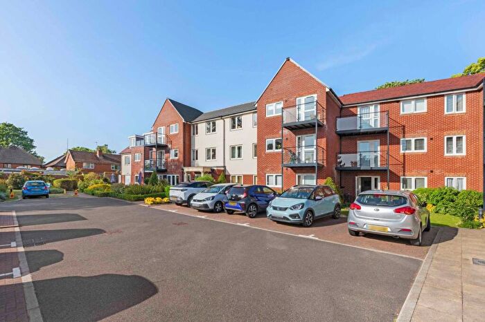 1 Bedroom Apartment For Sale In Longwick Road, Princes Risborough, HP27