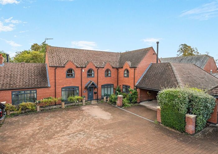 4 Bedroom Detached House To Rent In The Avenue, Bishopton, Stratford-Upon-Avon, CV37