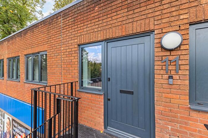1 Bedroom Apartment To Rent In Market Place Chalfont St Peter, SL9