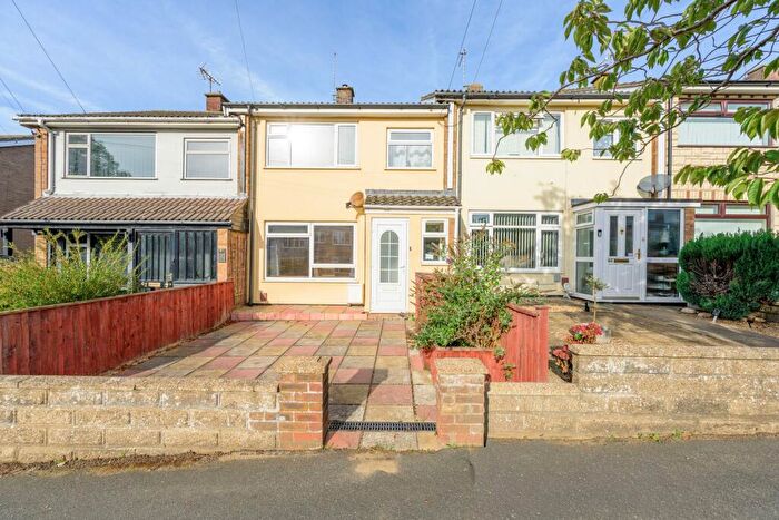 3 Bedroom Terraced House For Sale In York Road, Lowestoft, NR32