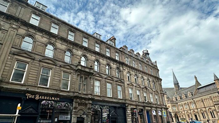2 Bedroom Flat For Sale In Commercial Street, Dundee, DD1