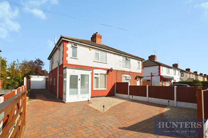 3 Bedroom Semi-Detached House For Sale In Northfield Avenue, Wigston, LE18