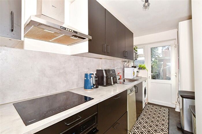 2 Bedroom Terraced House For Sale In Bow Terrace, Wateringbury, Maidstone, Kent, ME18