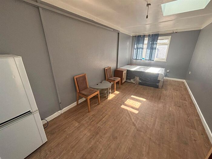 1 Bedroom Flat To Rent In High Street, Rowley Regis, B65