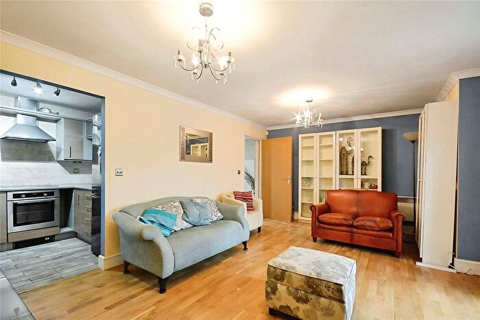 2 Bedroom Flat To Rent In Alderman House, Spring Grove Road, Isleworth, TW7