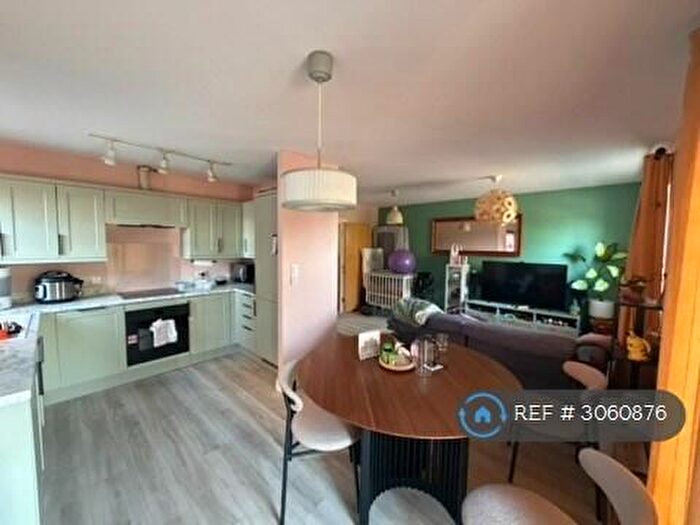 2 Bedroom Flat To Rent In Bradley Stoke, Bristol, BS32