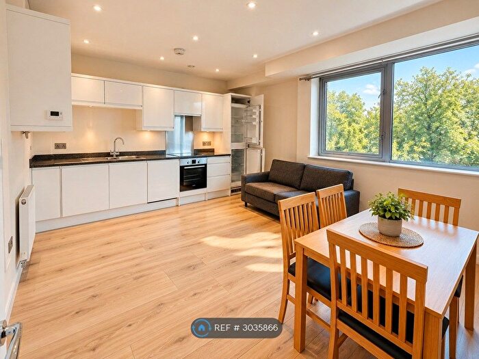 1 Bedroom Flat To Rent In Kings Court, Camberley, GU15